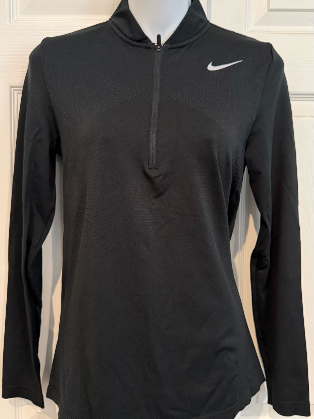 Nike Golf Black Long-Sleeve Half-Zip Athletic Top with White Swoosh